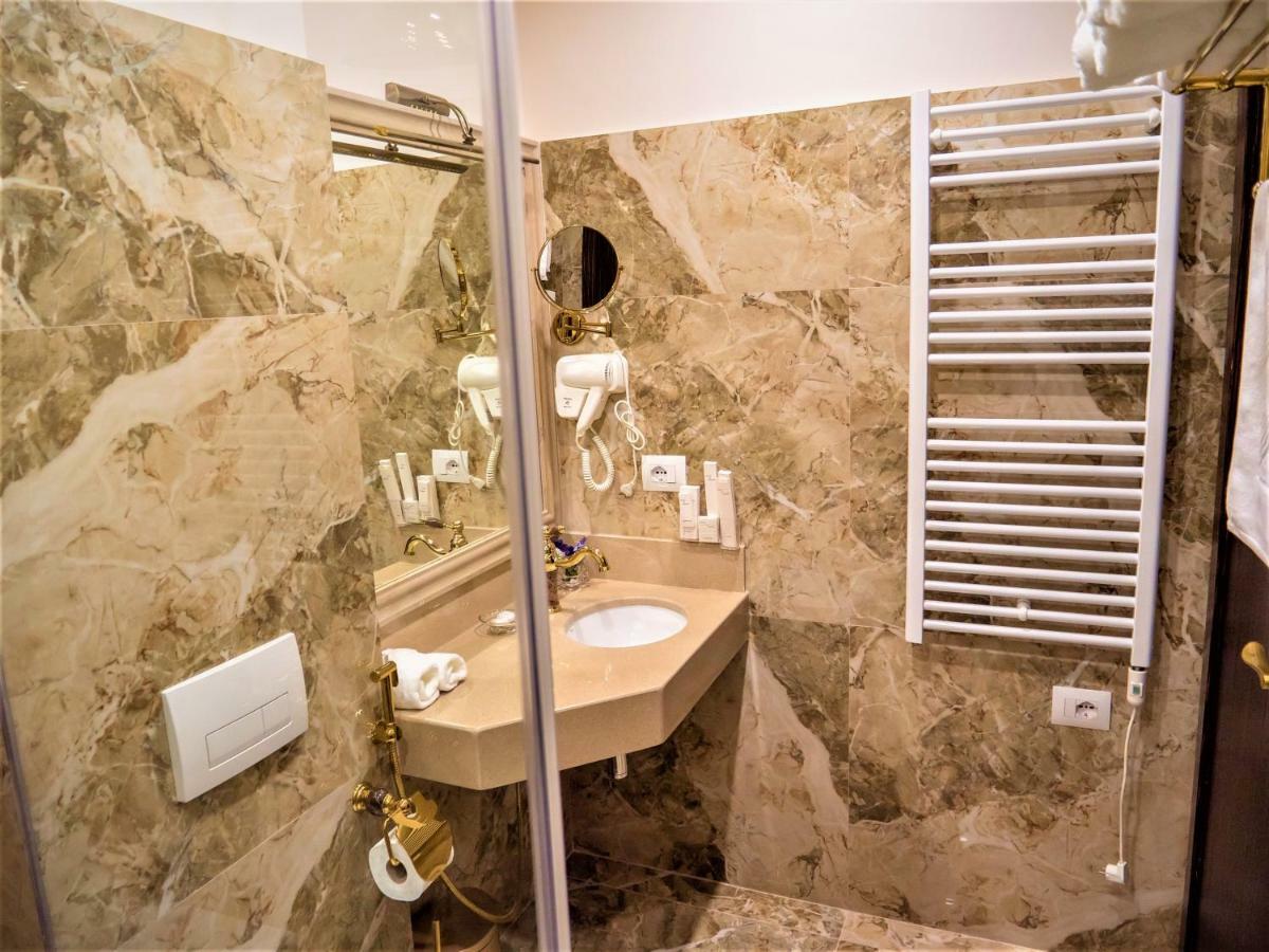 Hotel Boka Tiranë Ngoại thất bức ảnh
